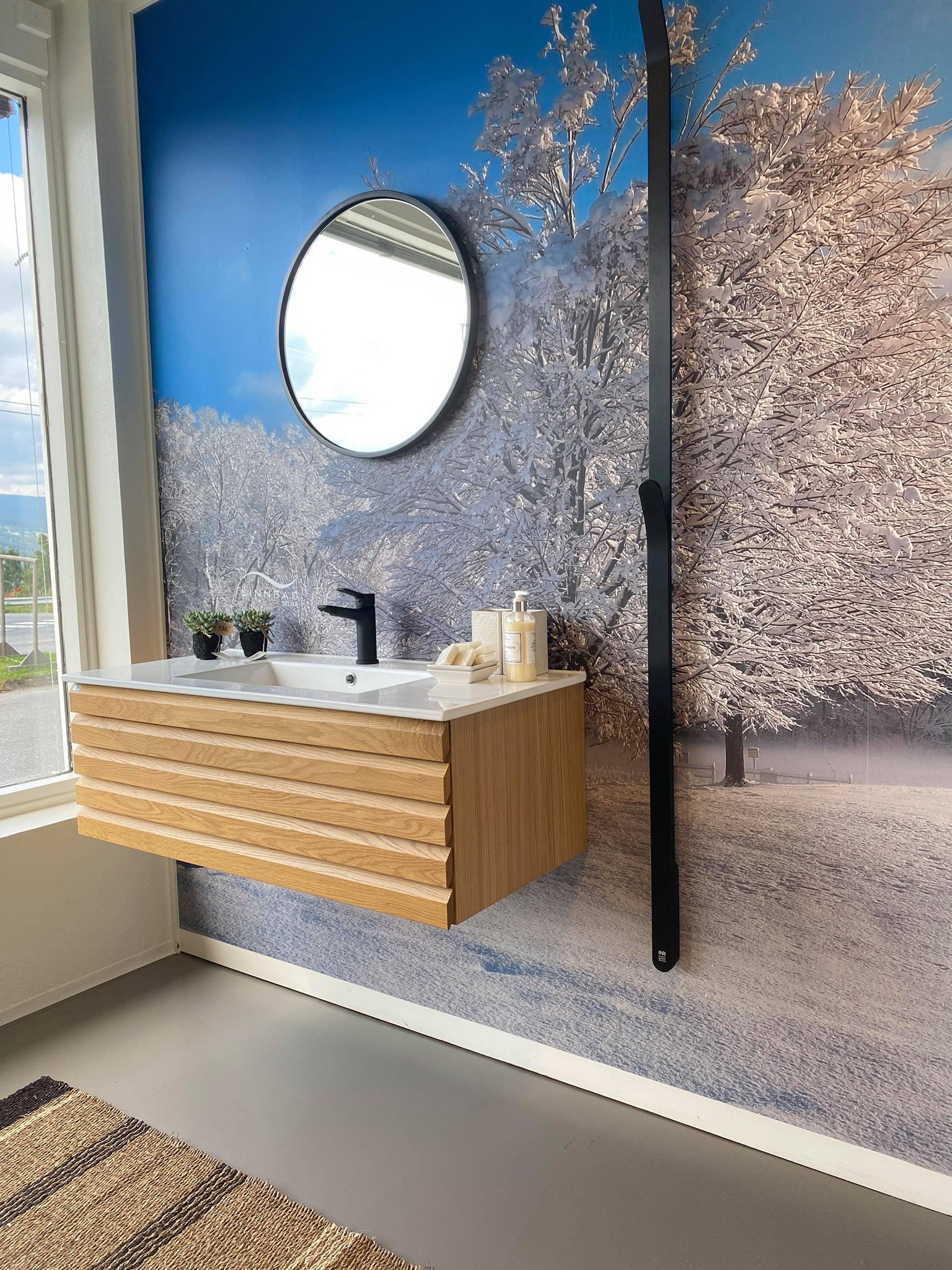 Utstilling av baderomsmøbler hos Aurdal Rørleggertjenester